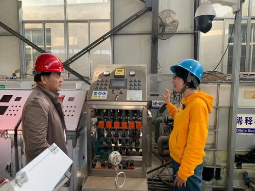 濰坊市科技創新巾幗會客廳服務企業項目輔導活動首站走進安丘紡織科學技術研究服務